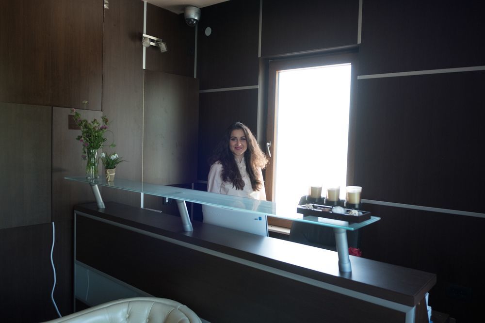 Hotel Odissey Budva Buitenkant foto