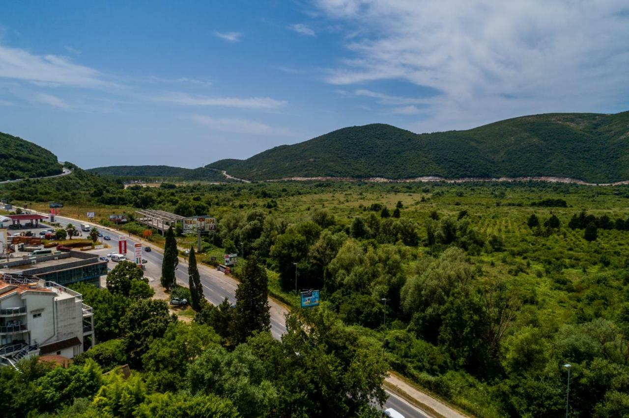 Hotel Odissey Budva Buitenkant foto
